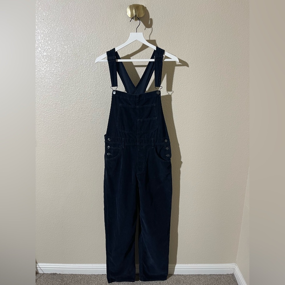 Sold - Picture 2 of 7